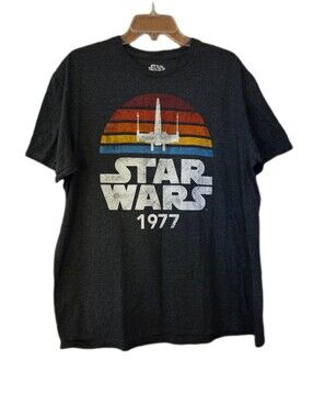 Star Wars MAD Engine Graphic Tshirt Dark Grey 1977 Star Wars Logo  Size XL